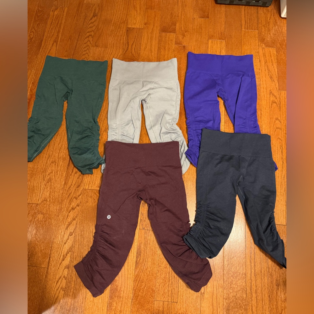 Lululemon women’s Assorted Color capri leggings size 4